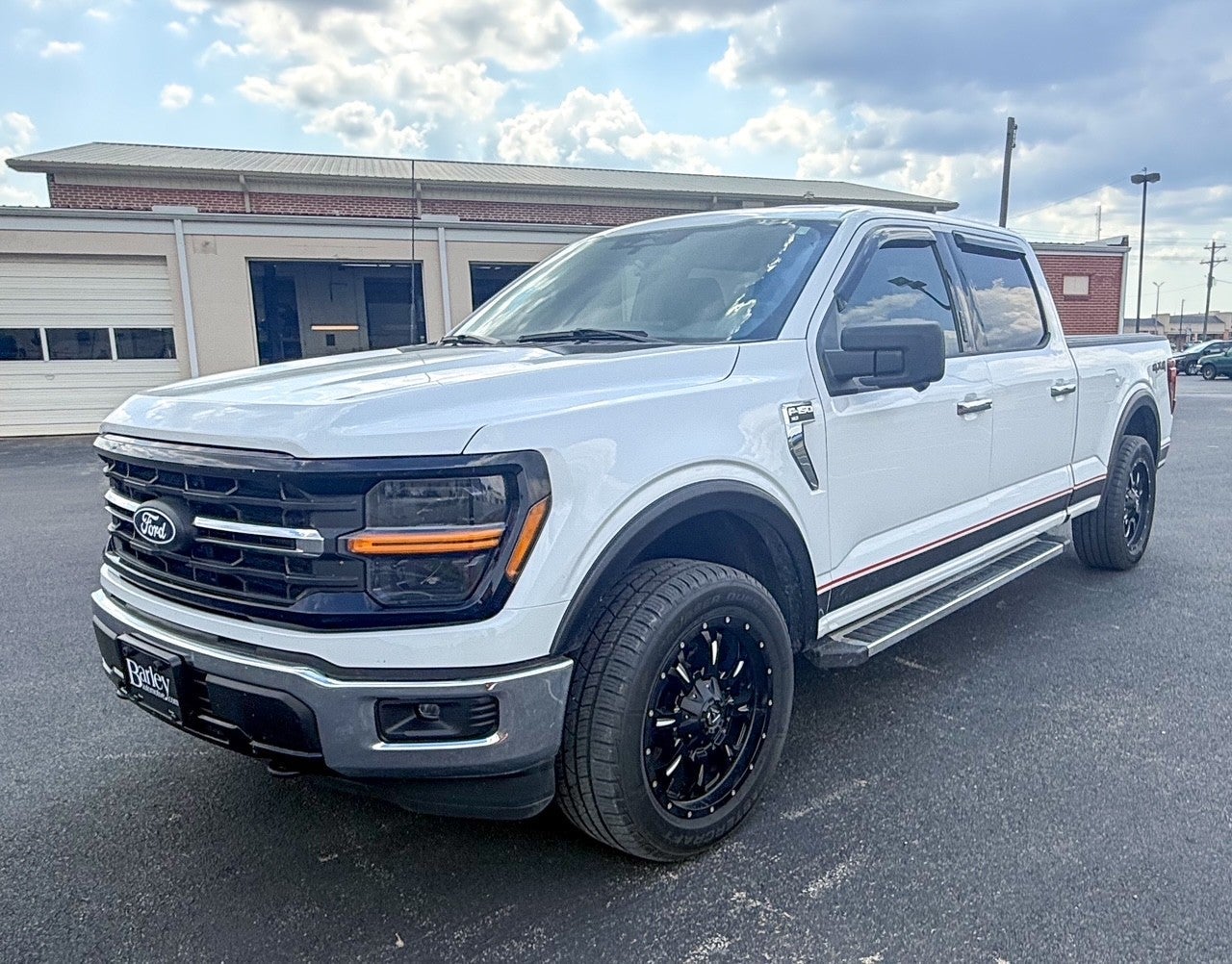 2024 Ford F-150 XLT 4WD SuperCrew 5.5' Box