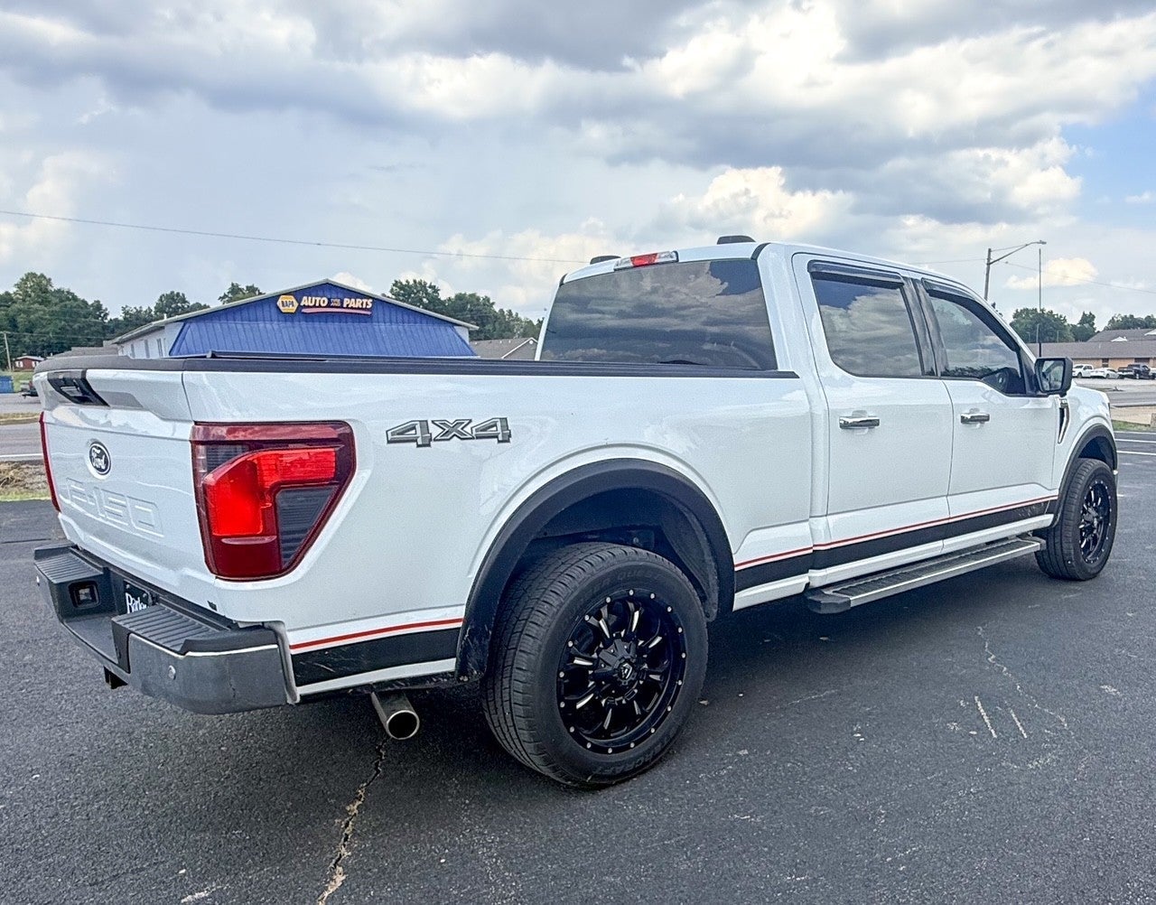 2024 Ford F-150 XLT 4WD SuperCrew 5.5' Box