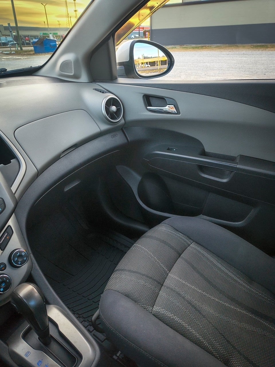 2015 Chevrolet Sonic Sedan LT Auto