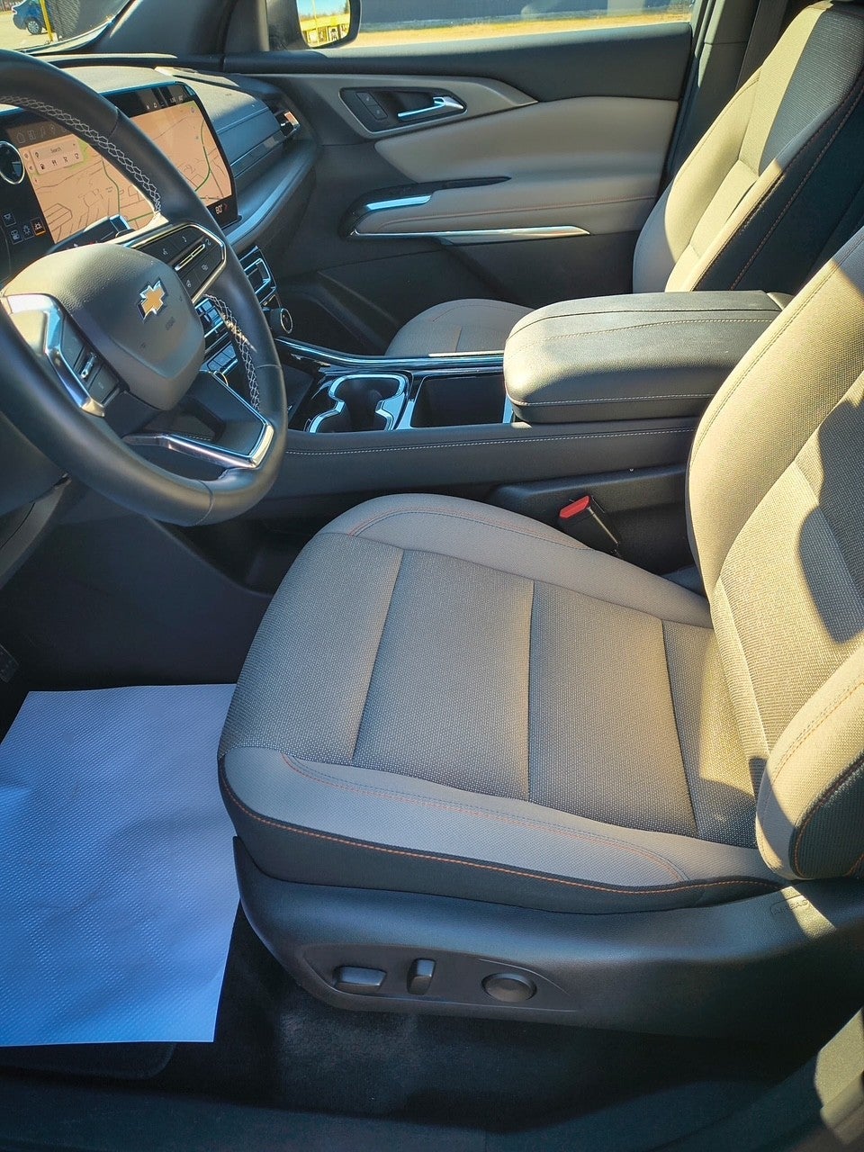 2025 Chevrolet Traverse LT w/2LT