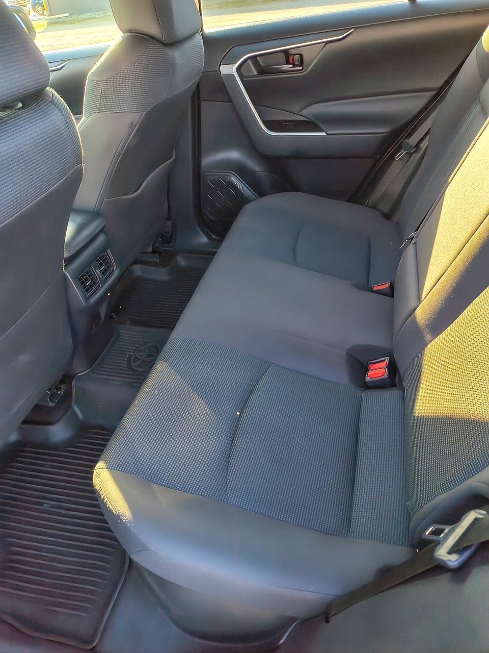 2024 Toyota RAV4 Hybrid LE AWD (Natl)