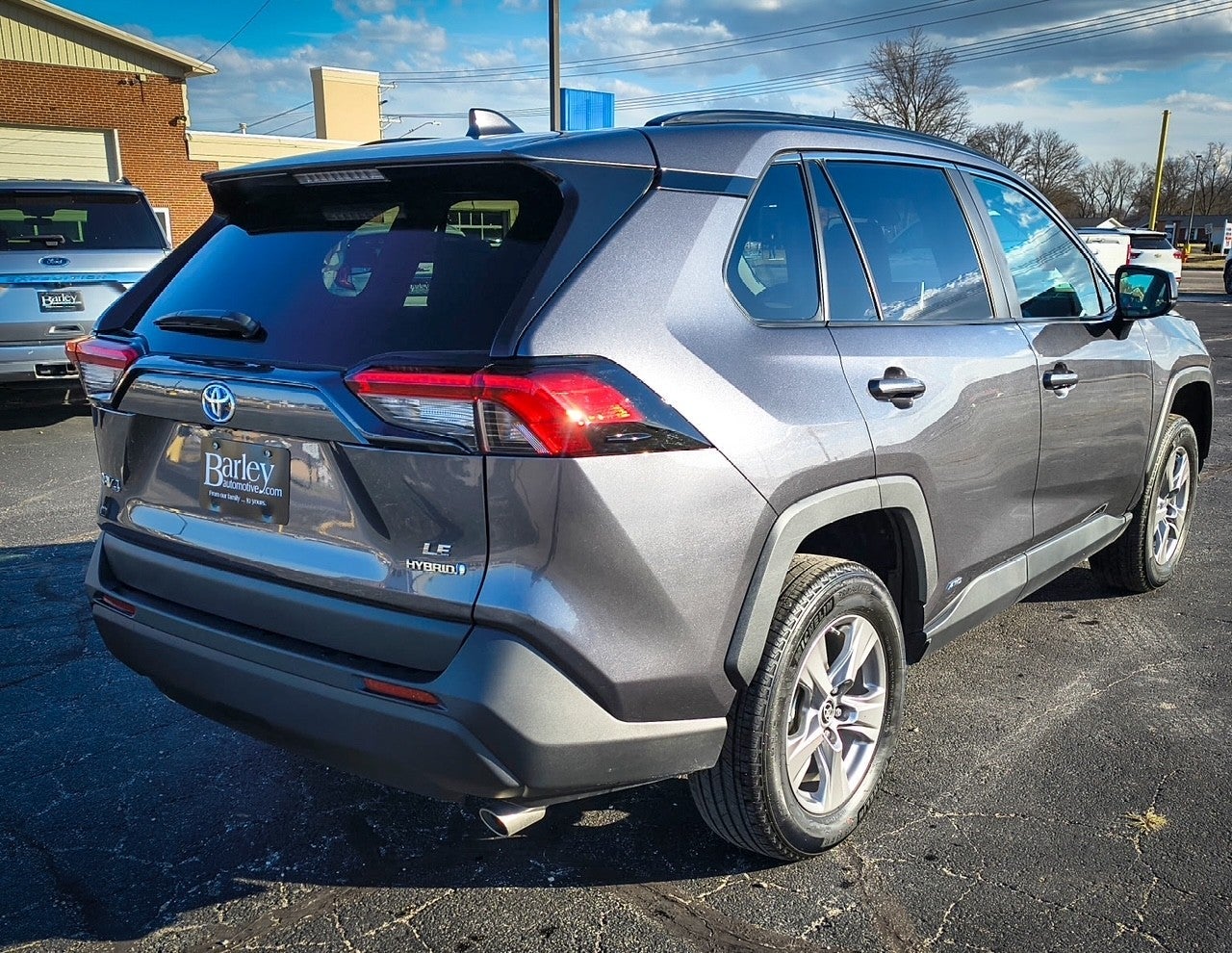 2024 Toyota RAV4 Hybrid LE AWD (Natl)